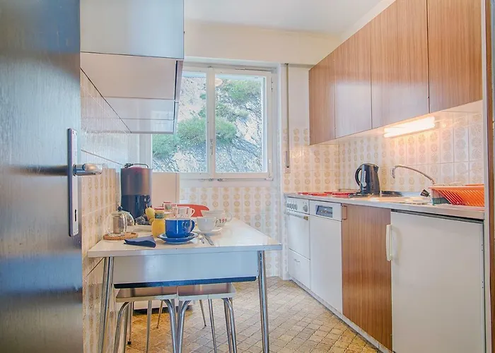 La Marmotte, Au Cœur Du Village De Crans, Proche Du Télécabine Cry D'er *